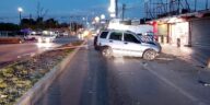 Camioneta derriba poste de alumbrado tras ponchadura de llanta en Nuevo Laredo