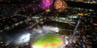 Emotiva noche béisbol une a Nuevo Laredo en el juego del 177 aniversario con triunfo de Tecos ante Charros de Jalisco