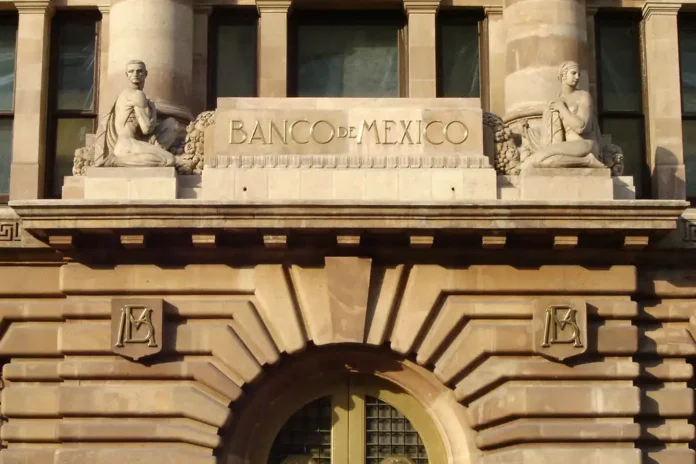 Banxico recorta a 1.1% su pronóstico de crecimiento para 2026