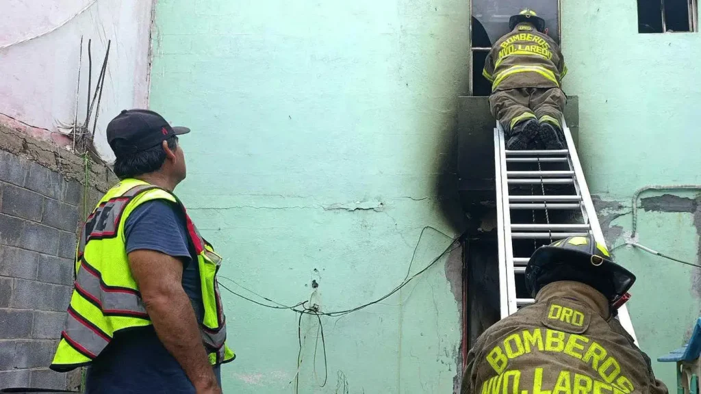 Incendio en vivienda de Nuevo Laredo deja a una pareja sin vida
