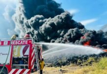 Refuerzan operativo para sofocar incendio en relleno sanitario de Victoria