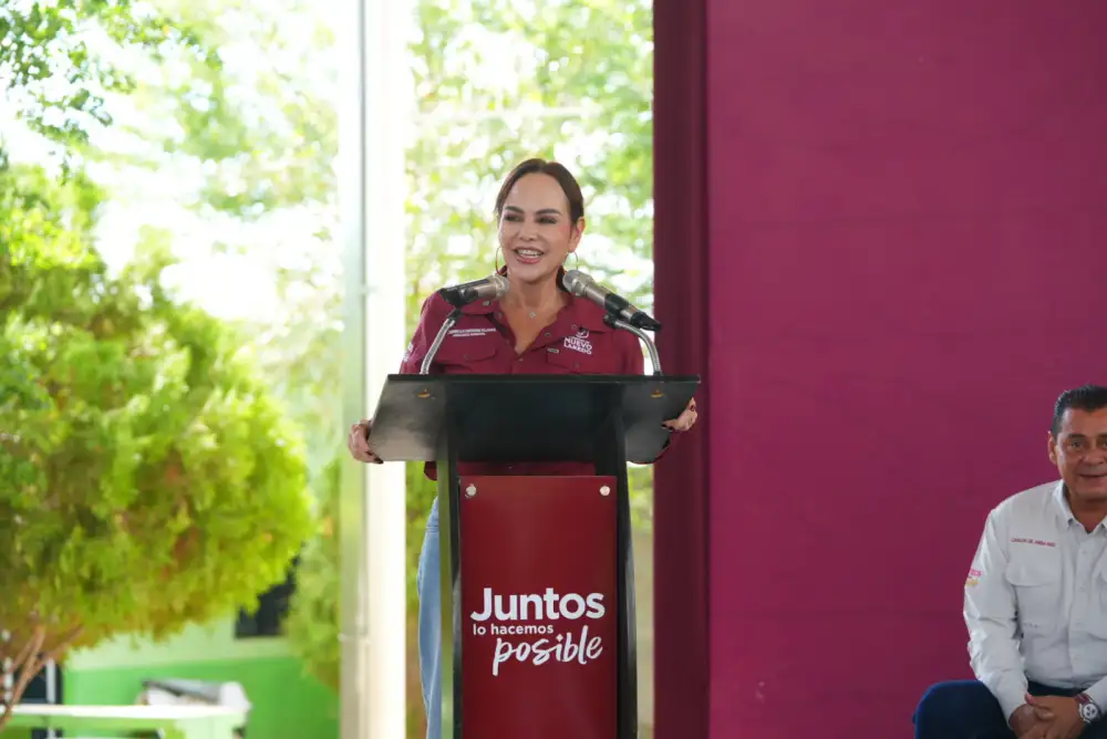 Carmen Lilia Canturosas entrega tres obras educativas en Nuevo Laredo