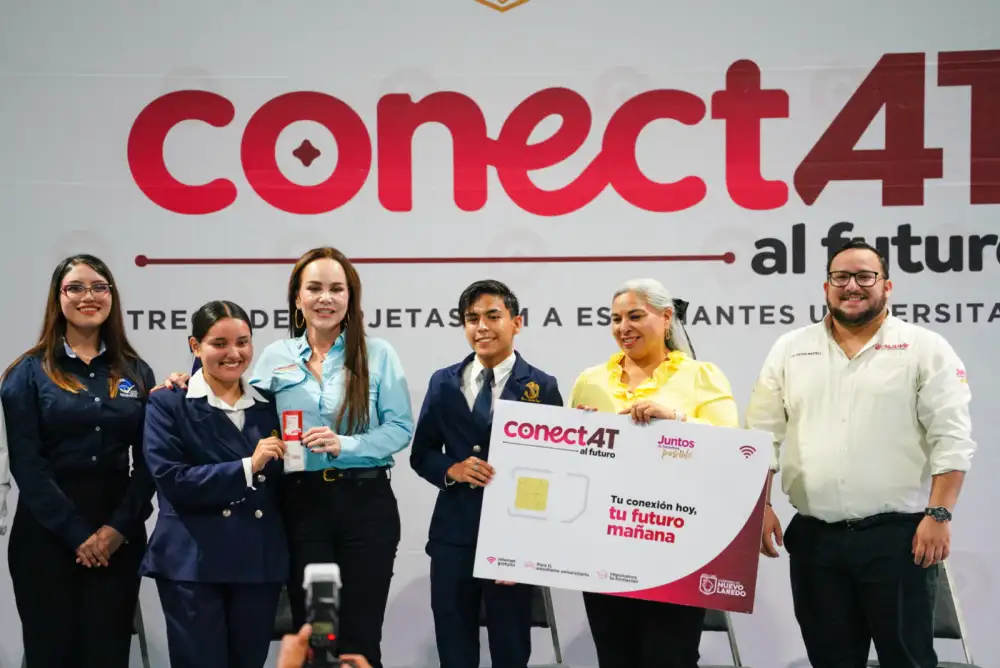 Carmen Lilia Canturosas lleva ConectaT al Futuro al TEC y Normal Cuauhtémoc