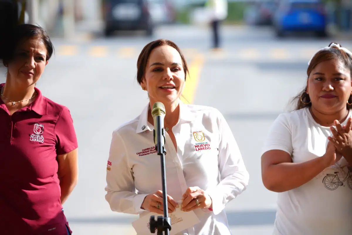 Carmen Lilia Canturosas renueva calles de la colonia Francisco Villa