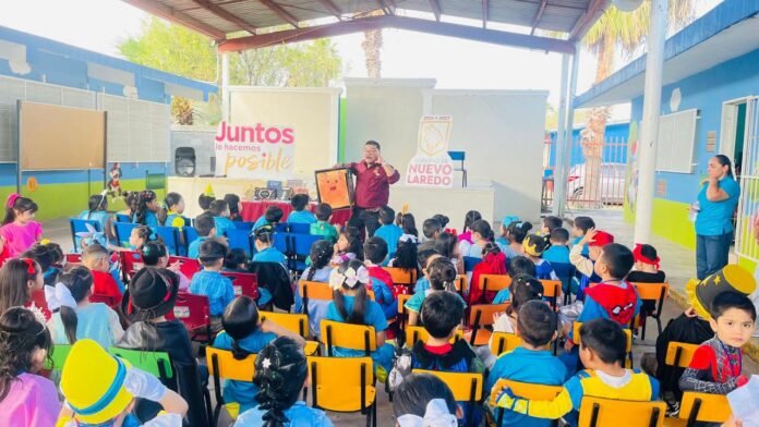 Acerca Gobierno de Nuevo Laredo la lectura a más de 230 niñas y niños con el programa Biblioteca Itinerante